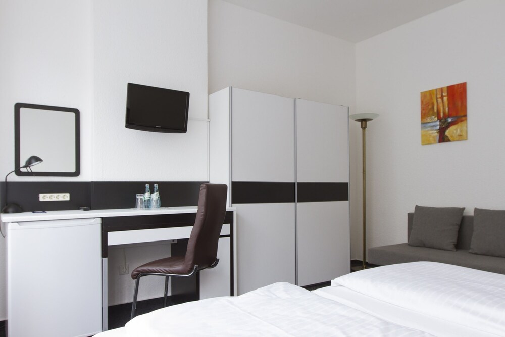 Triple Room - Guestroom