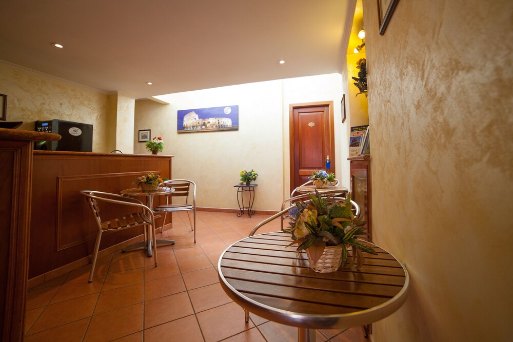 Hotel Bar