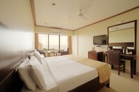 Deluxe Room, 1 Double or 2 Twin Beds