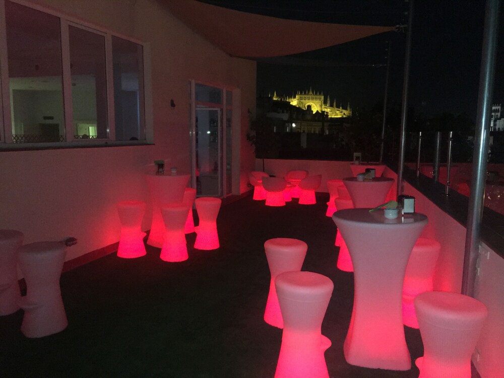 Hotel Bar