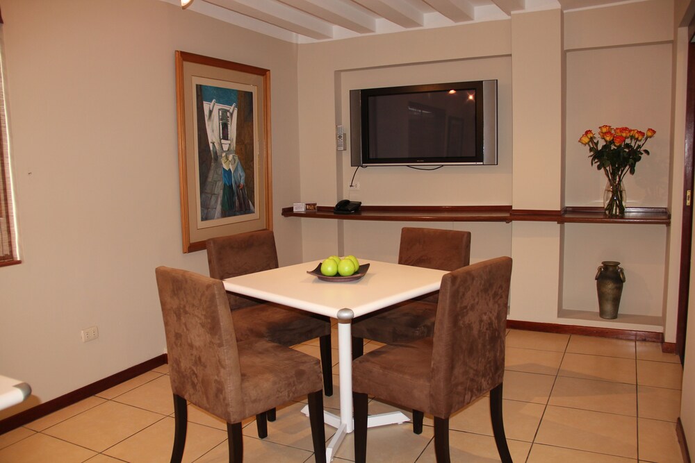 Hotel Bar