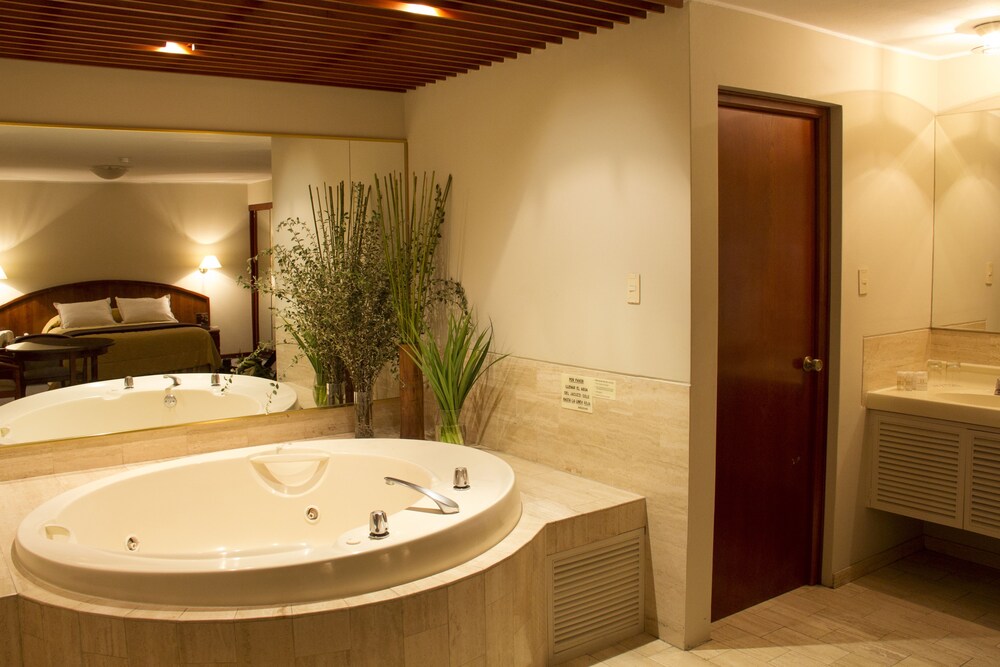 Jetted Tub