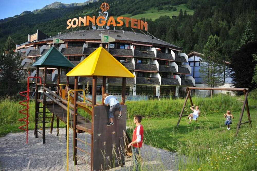Childrens Play Area - Outdoor