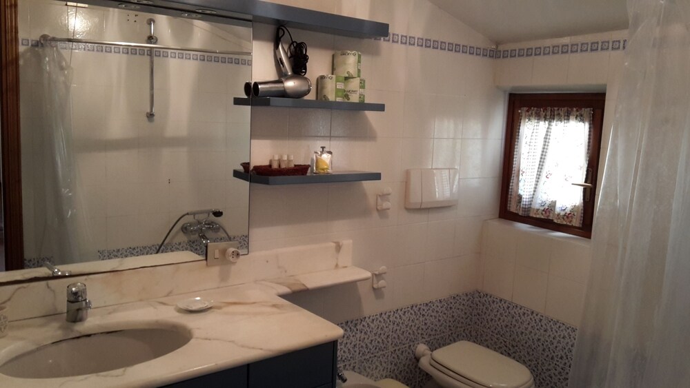 Apartment for 5 people - Bathroom