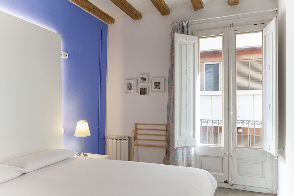 Standard Apartment, 4 Bedrooms (10 pax) - Guestroom