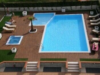 Piscina all'aperto