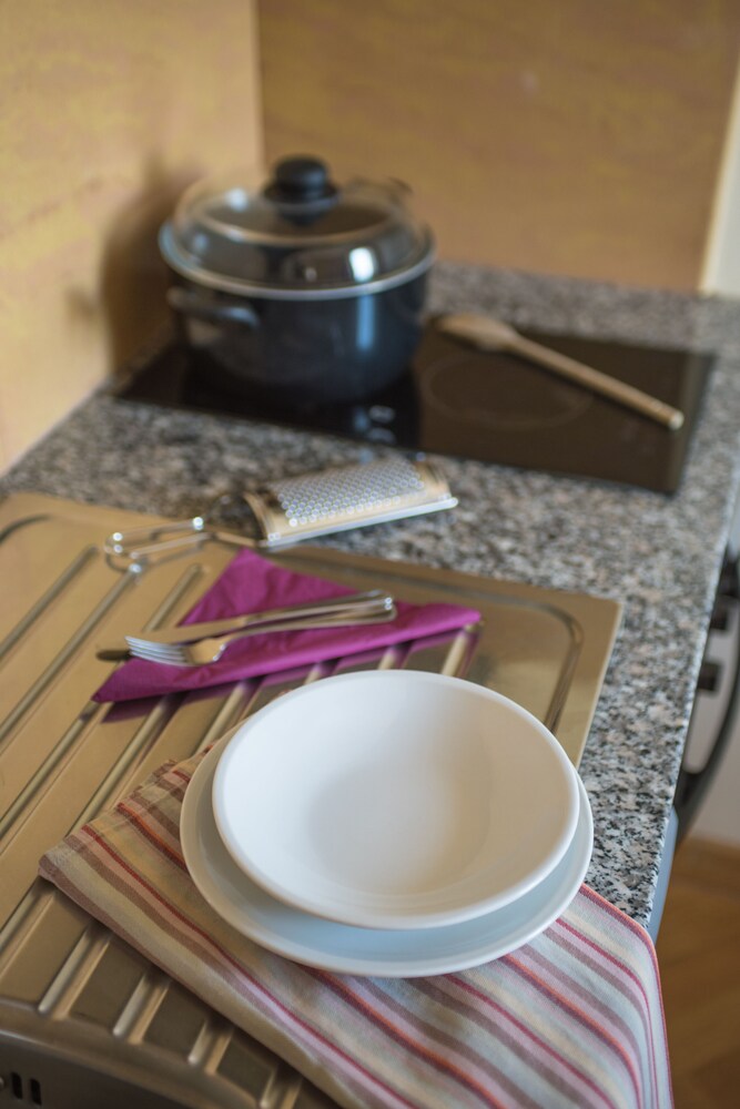 Executive Double Room Single Use, Non Smoking - In-Room Kitchenette
