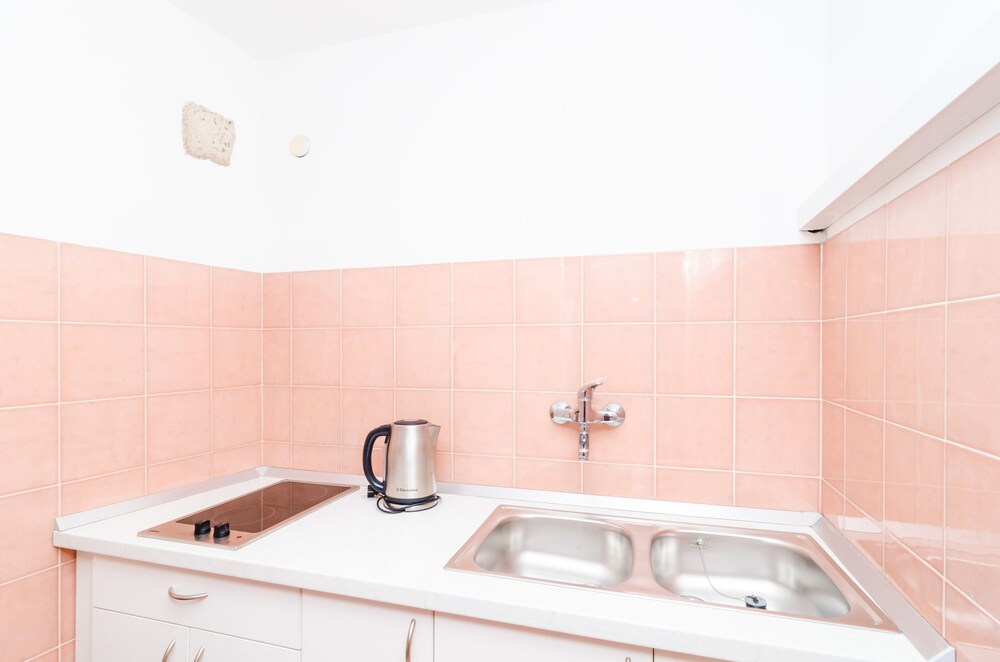 Studio - In-Room Kitchenette