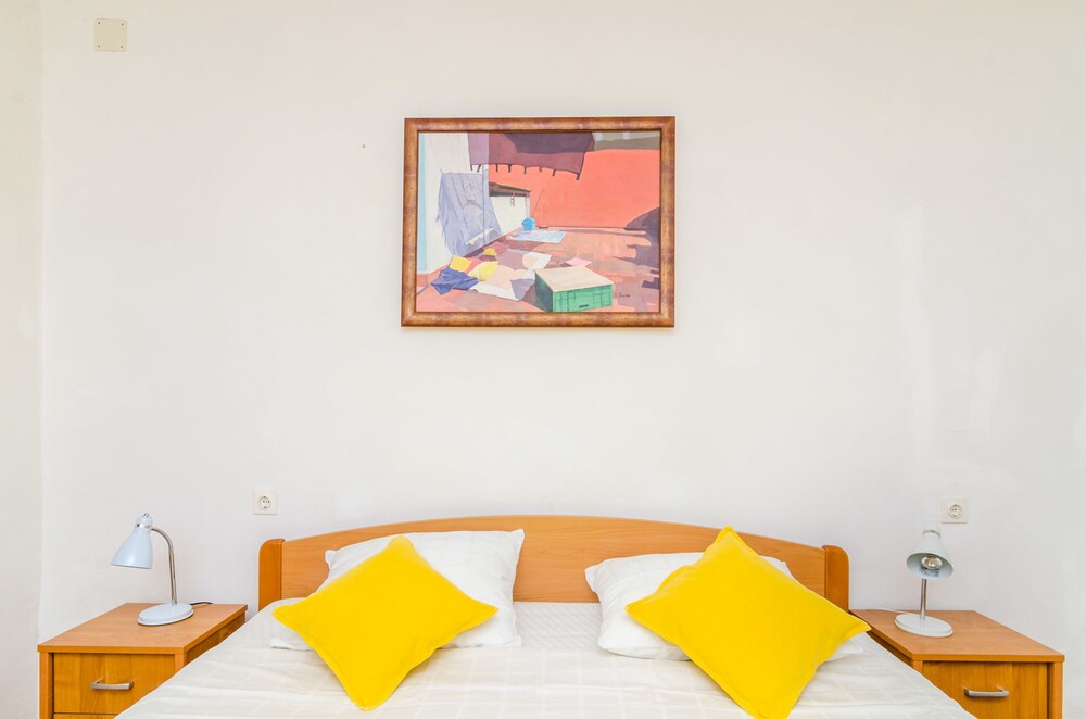 Standard Studio - Guestroom