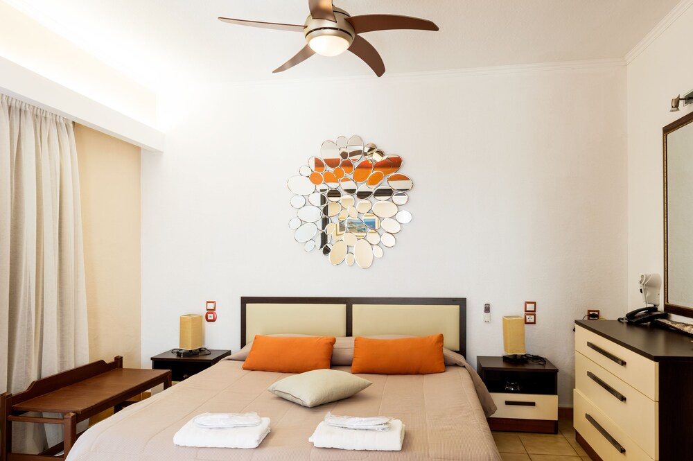 Junior Suite - Guestroom