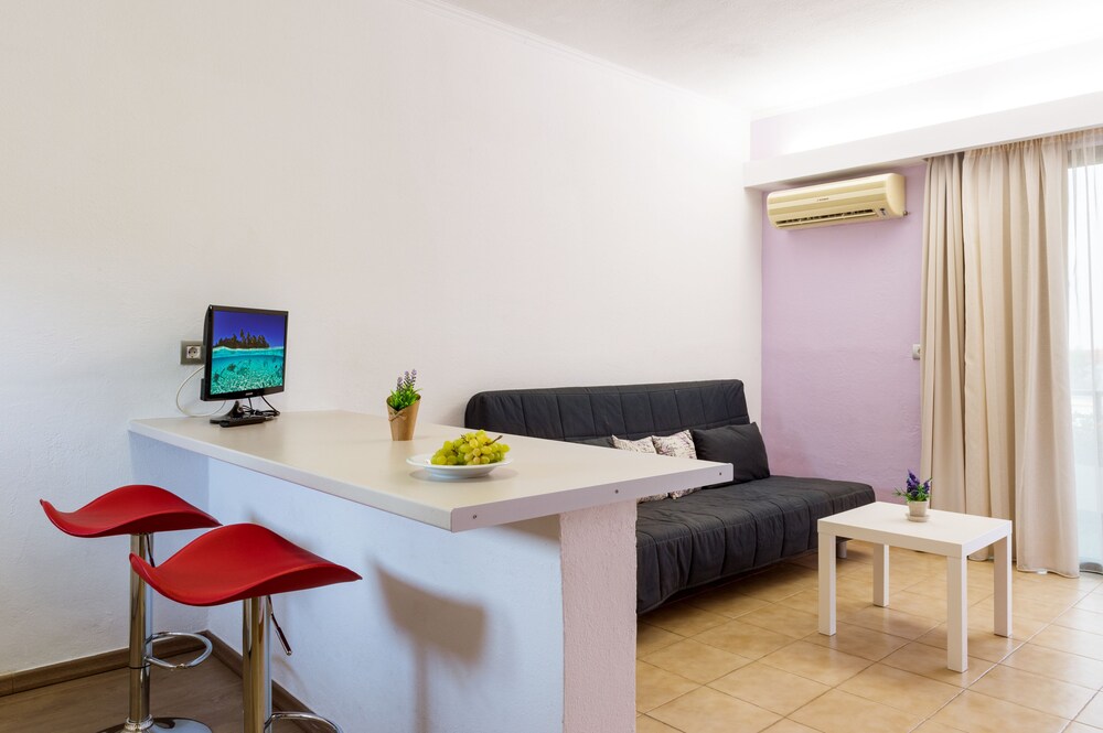 Superior Apartment - In-Room Dining