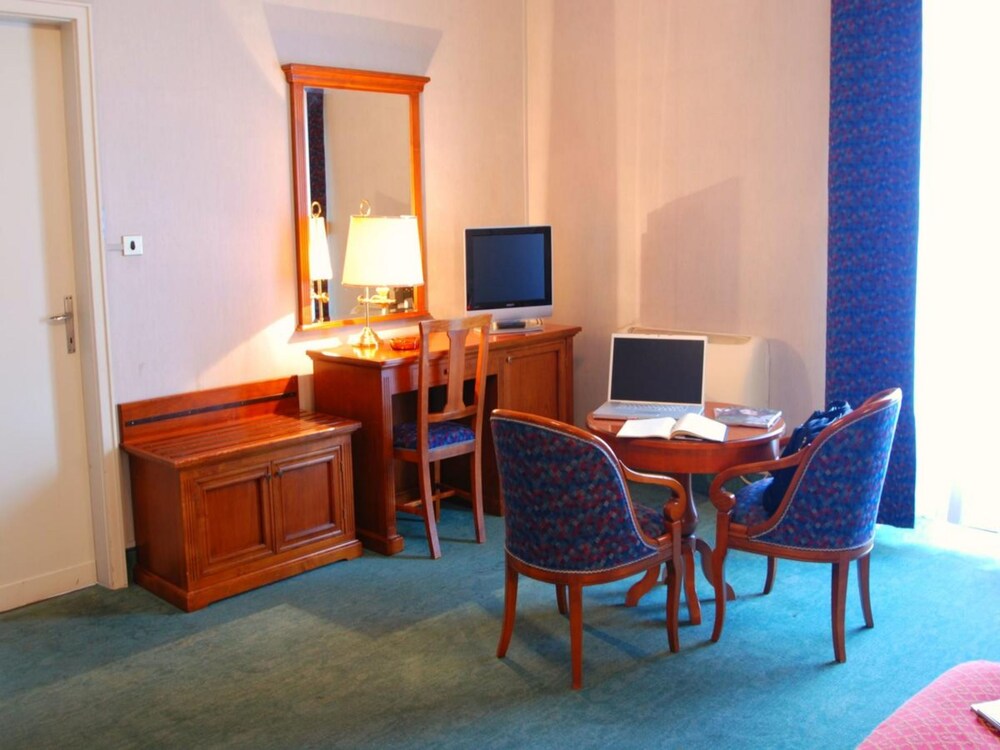 Guestroom