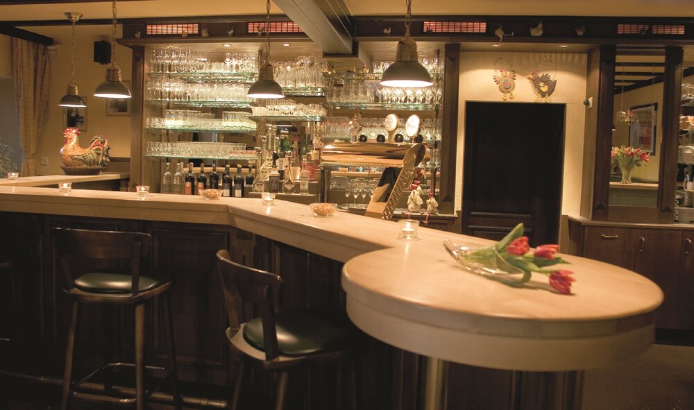 Hotel Bar