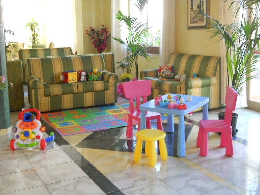 Area giochi per bambini (al coperto)