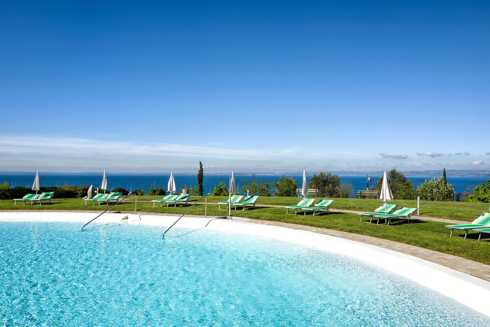 Piscina all'aperto