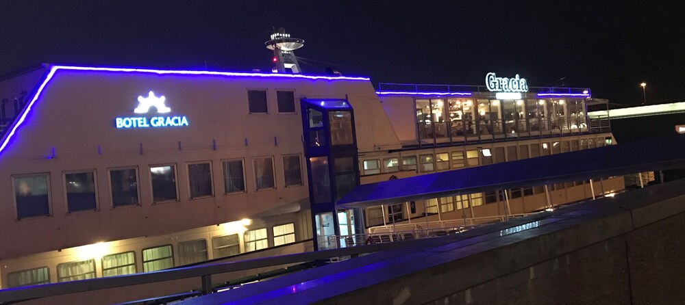 Hotel Front