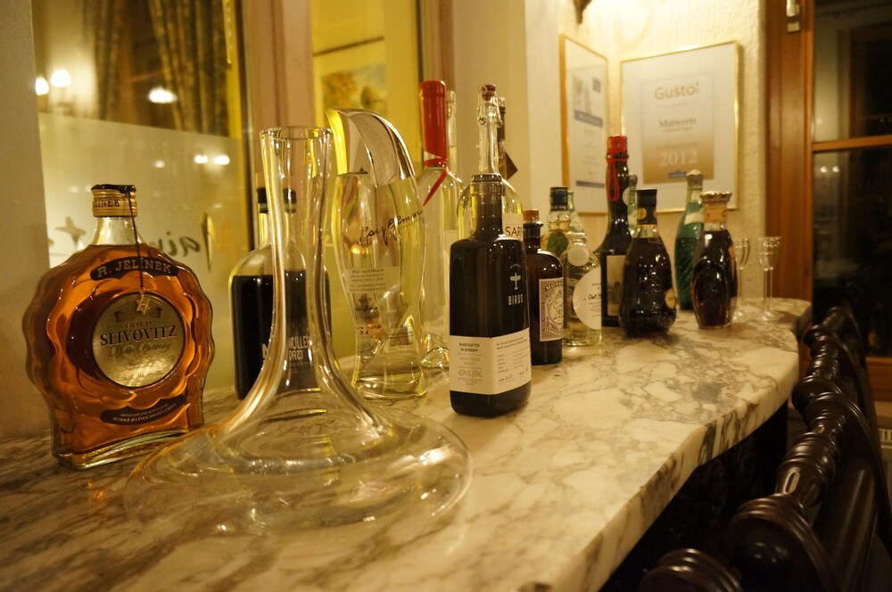 Hotel Bar