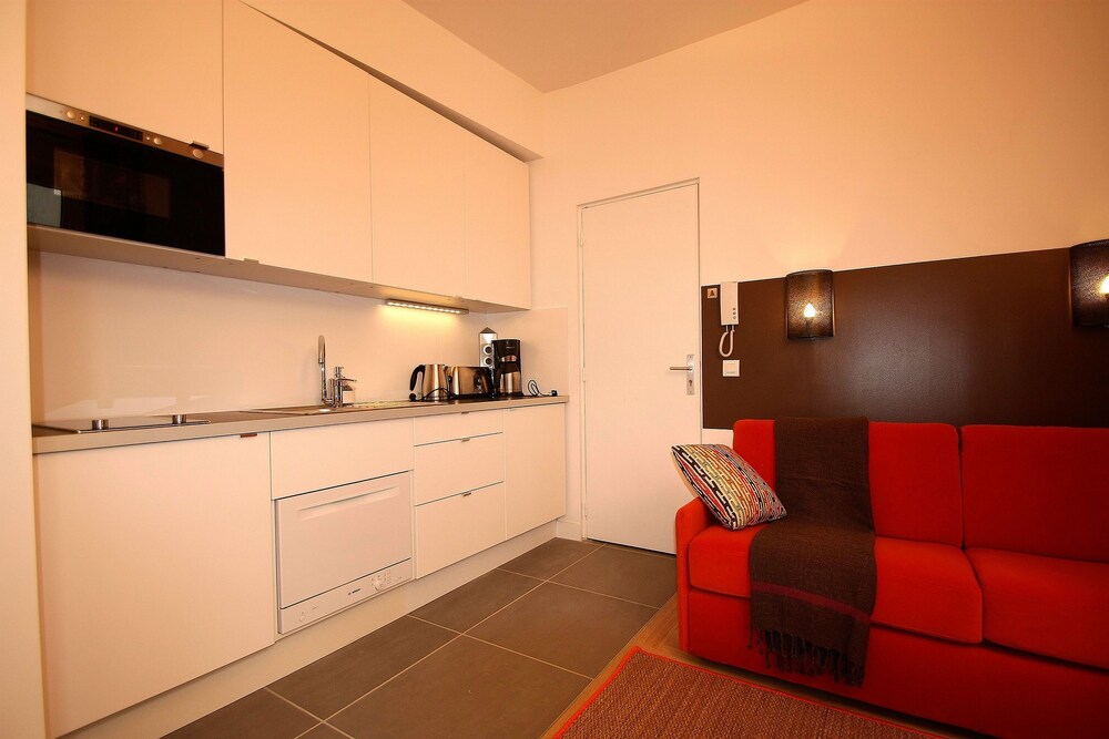 Studio - In-Room Kitchen