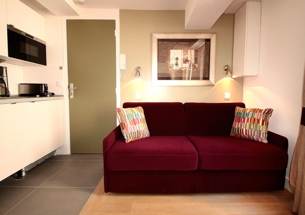 Studio - Living Room