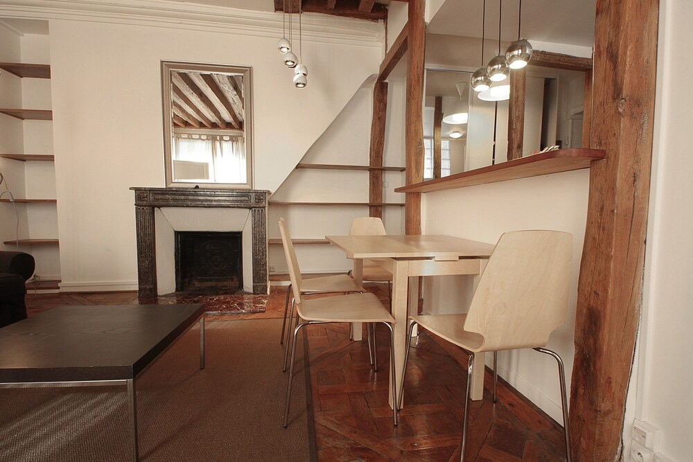 Standard Apartment, 1 Bedroom - Living Room
