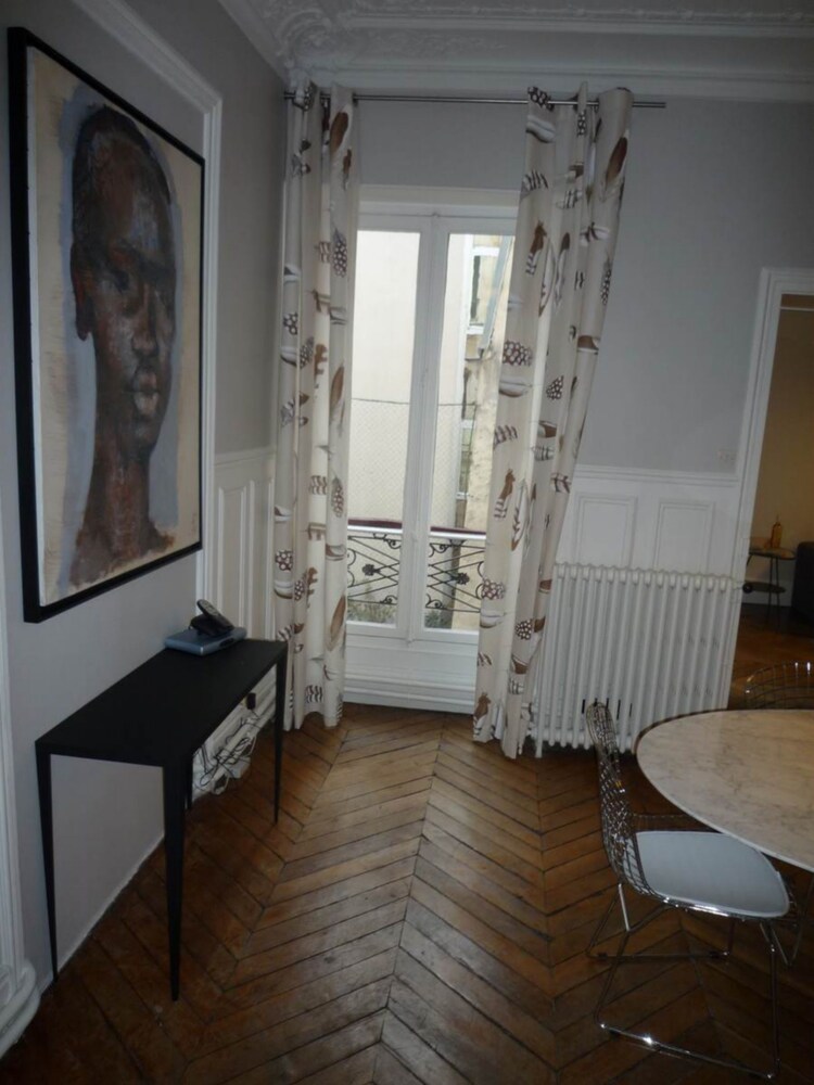 Standard Apartment, 2 Bedrooms - Living Room