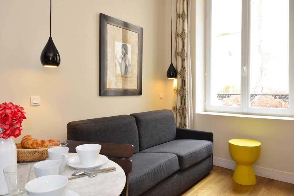 Standard Apartment, 1 Bedroom - Living Room