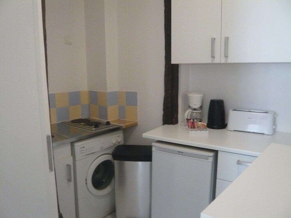 Studio - In-Room Kitchen