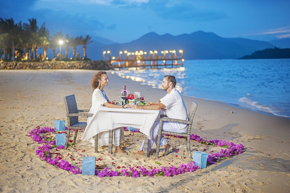 Couples Dining