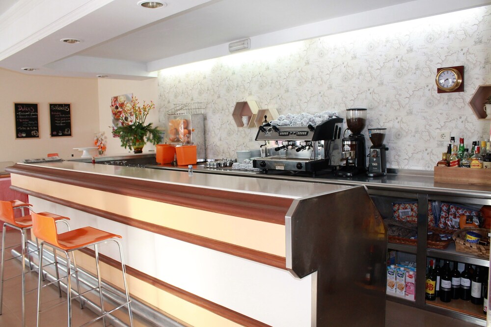 Hotel Bar