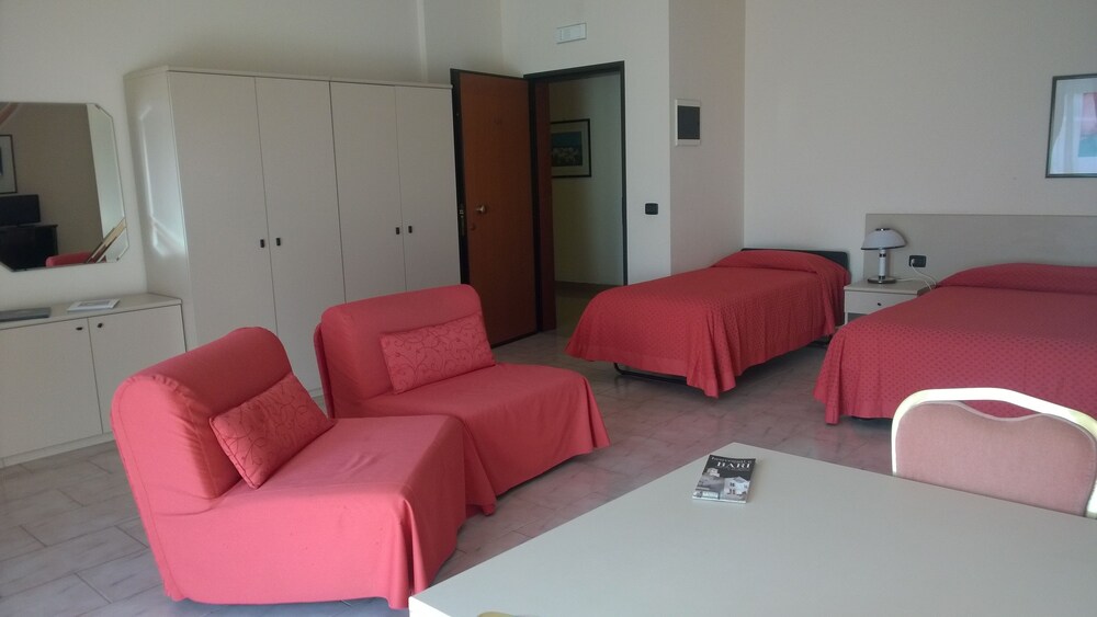Guestroom