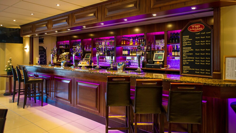Hotel Bar