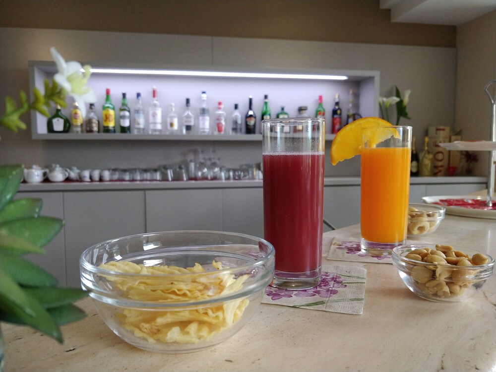 Hotel Bar