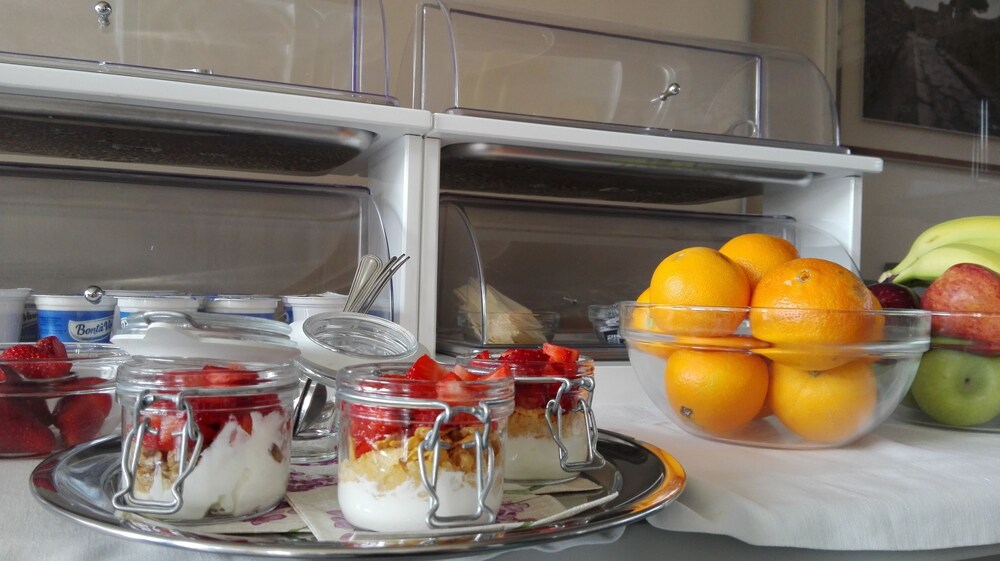Snack Bar
