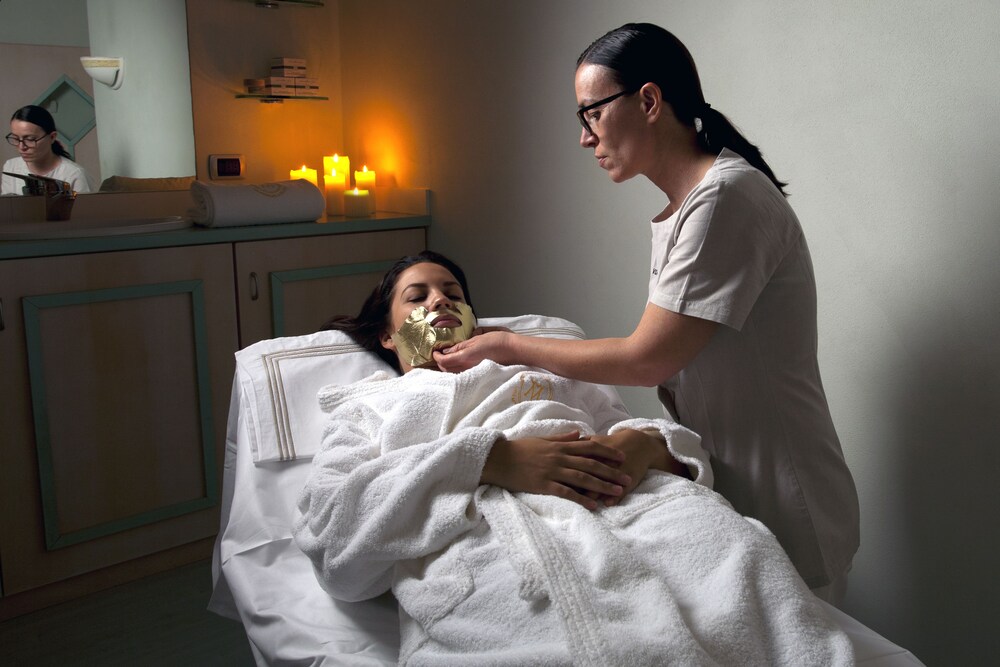 Facial