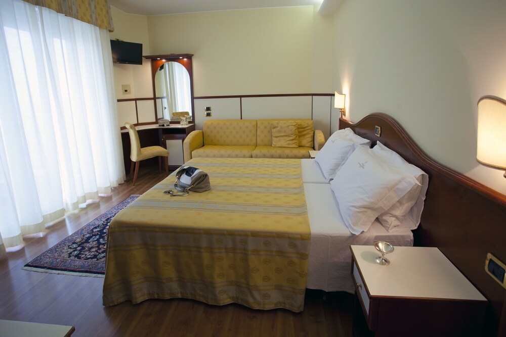 Guestroom