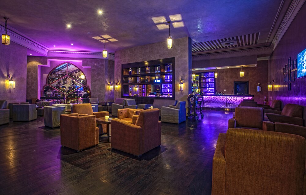 Hotel Lounge