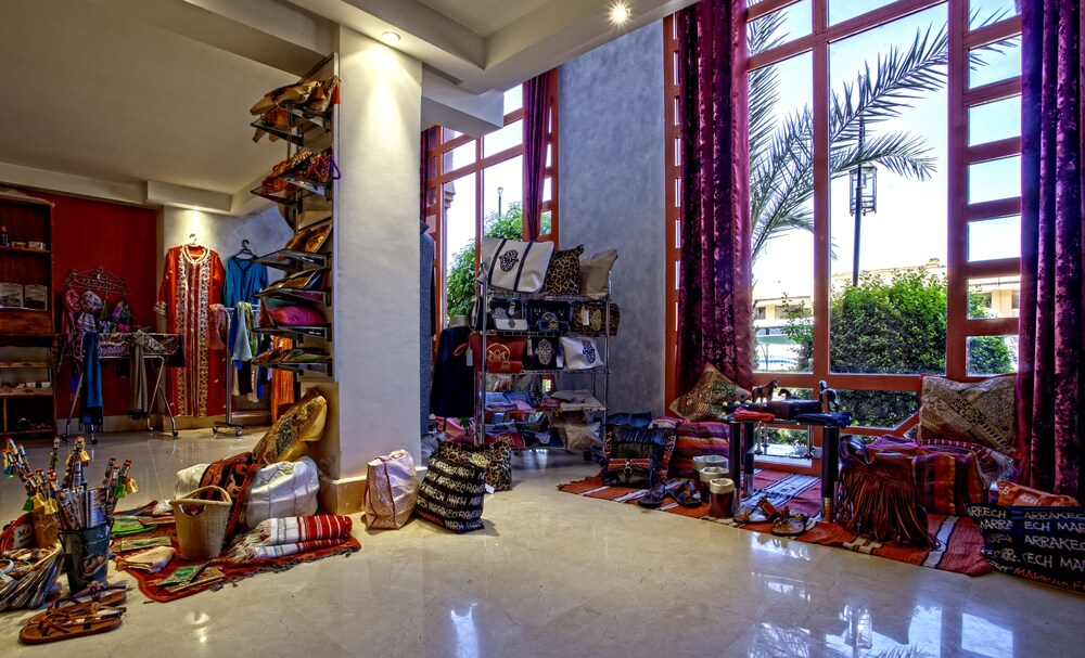 Gift Shop
