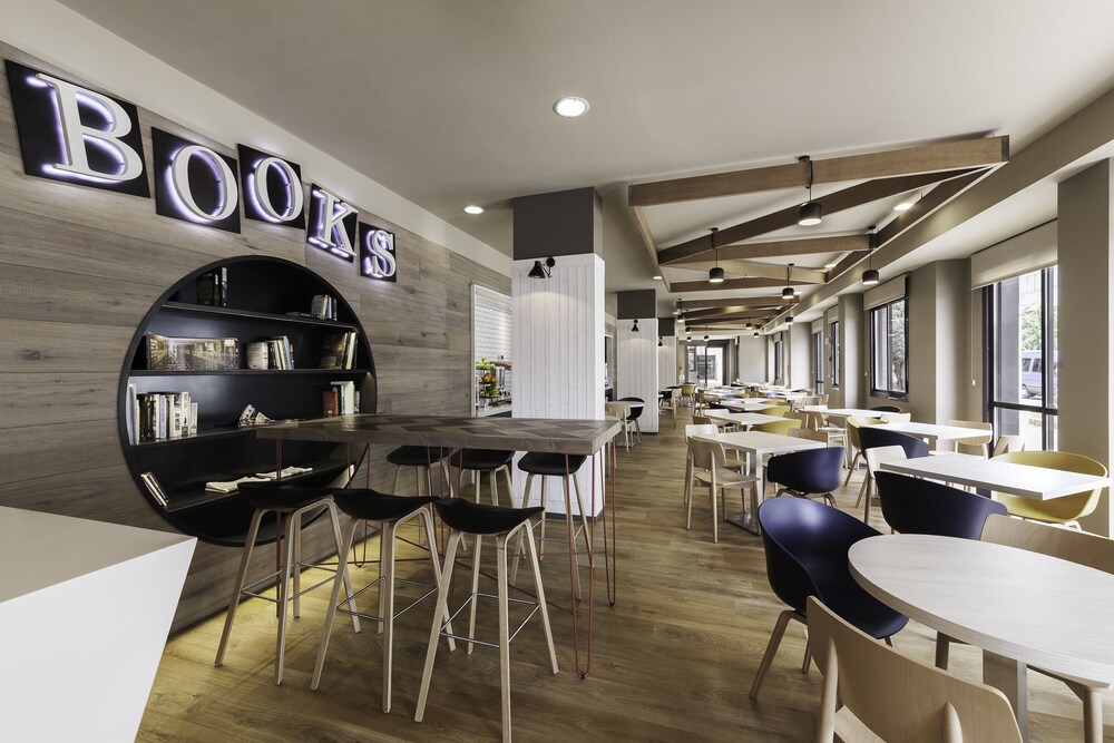 Coffee Shop