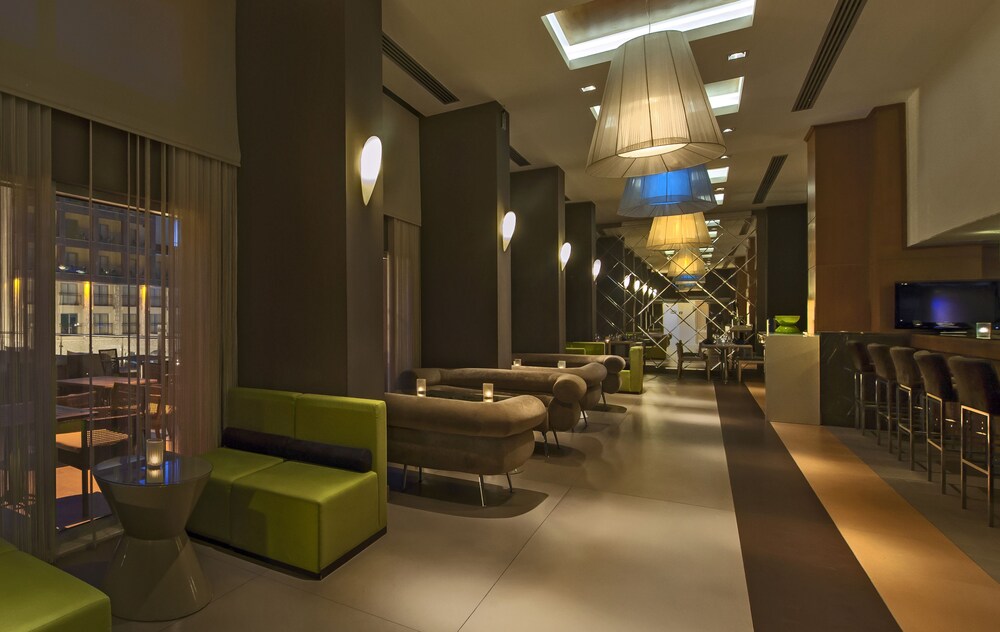 Hotel Lounge