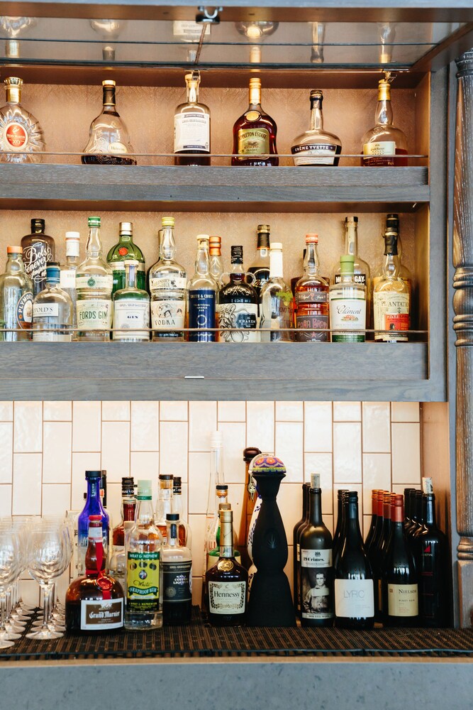 Hotel Bar