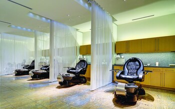 Nail Salon