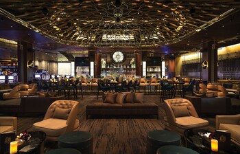 Hotel Lounge