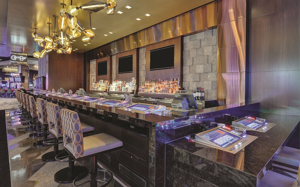 Hotel Bar