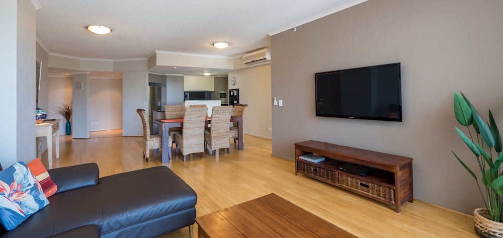 Apartment, 3 Bedrooms - In-Room Dining
