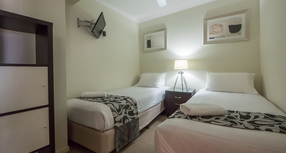 Standard Apartment, 1 Bedroom (With Study) - Guestroom