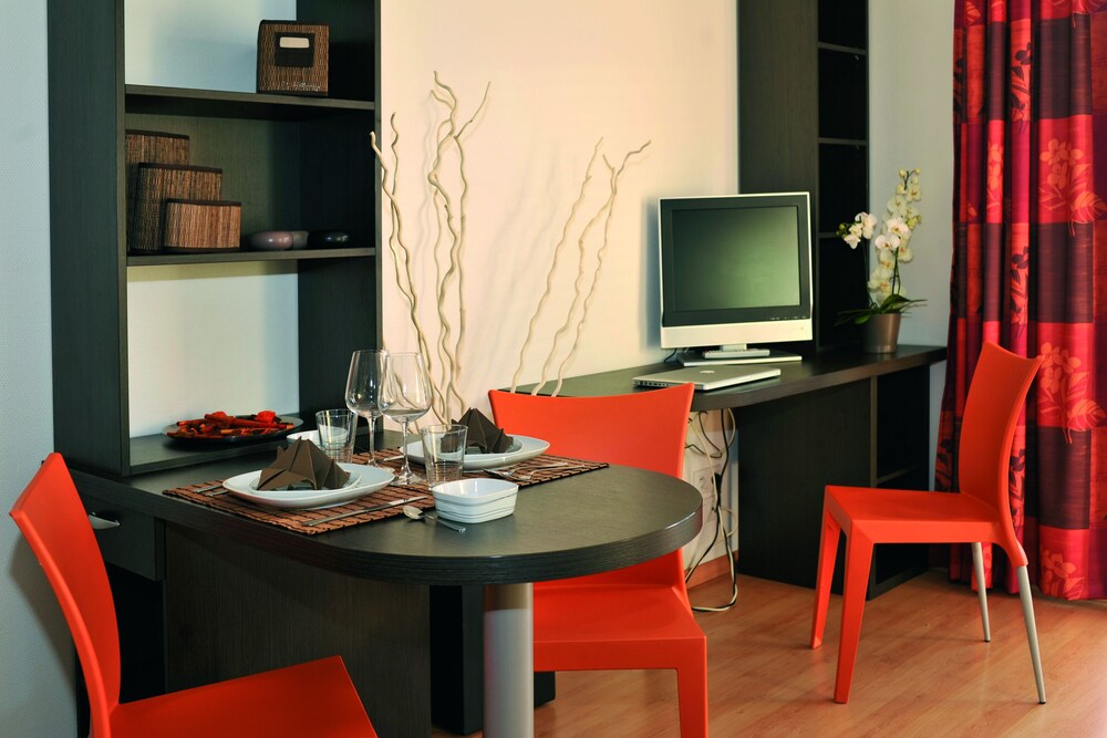 In-Room Business Center