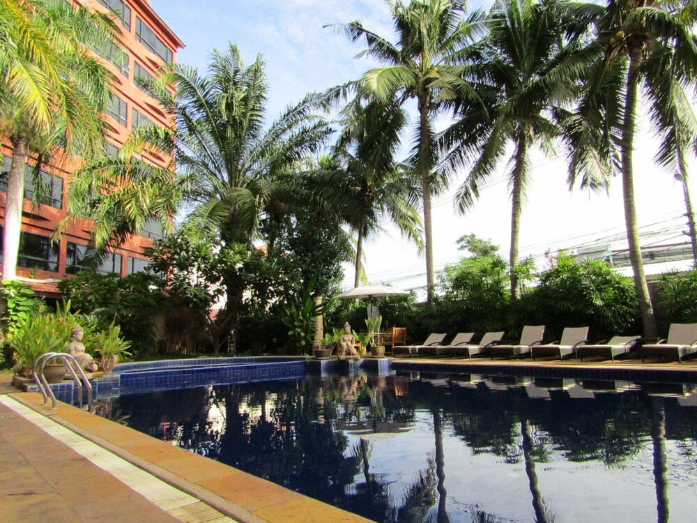 Indoor/Outdoor Pool