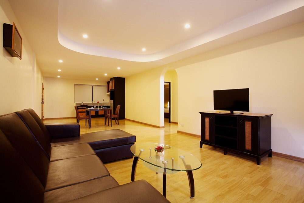 Family Suite, 2 Bedrooms - Living Room