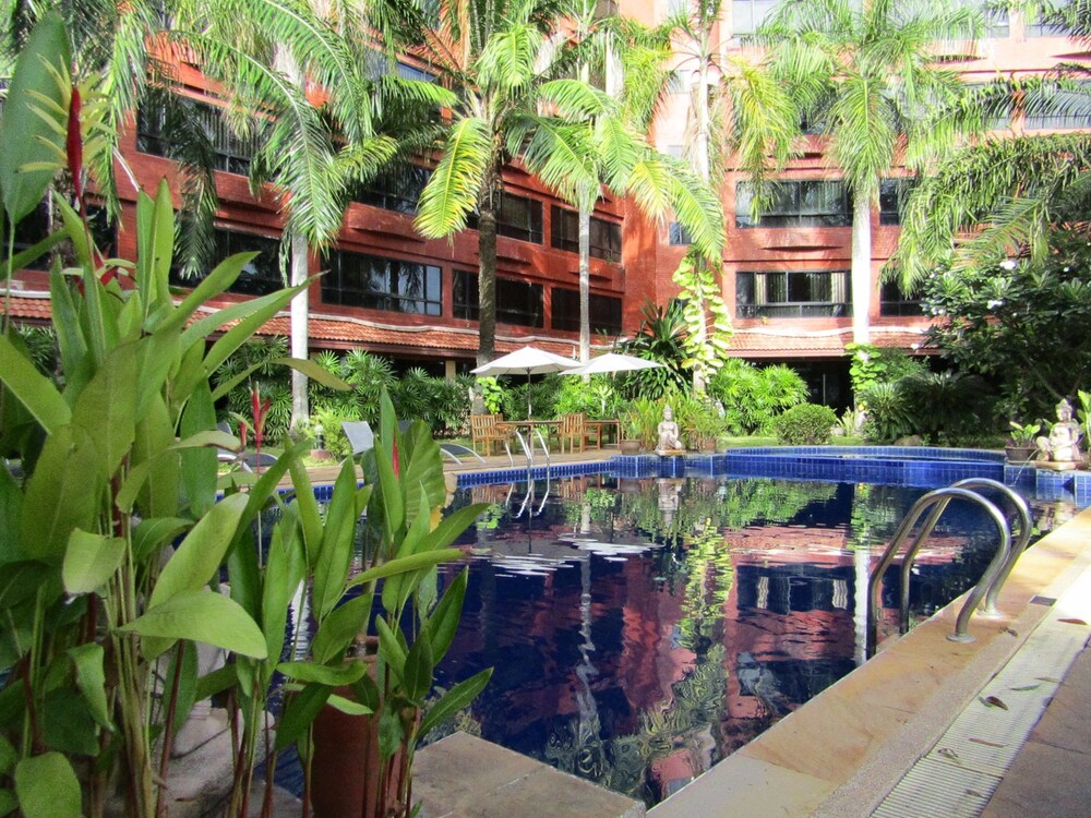 Indoor/Outdoor Pool