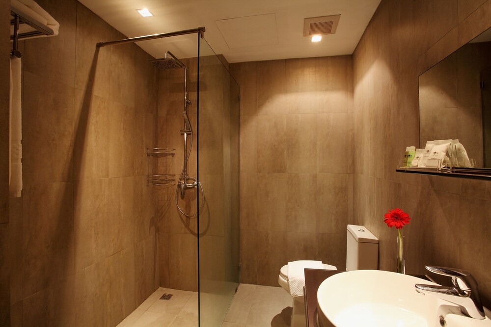 Suite, 1 Bedroom - Bathroom